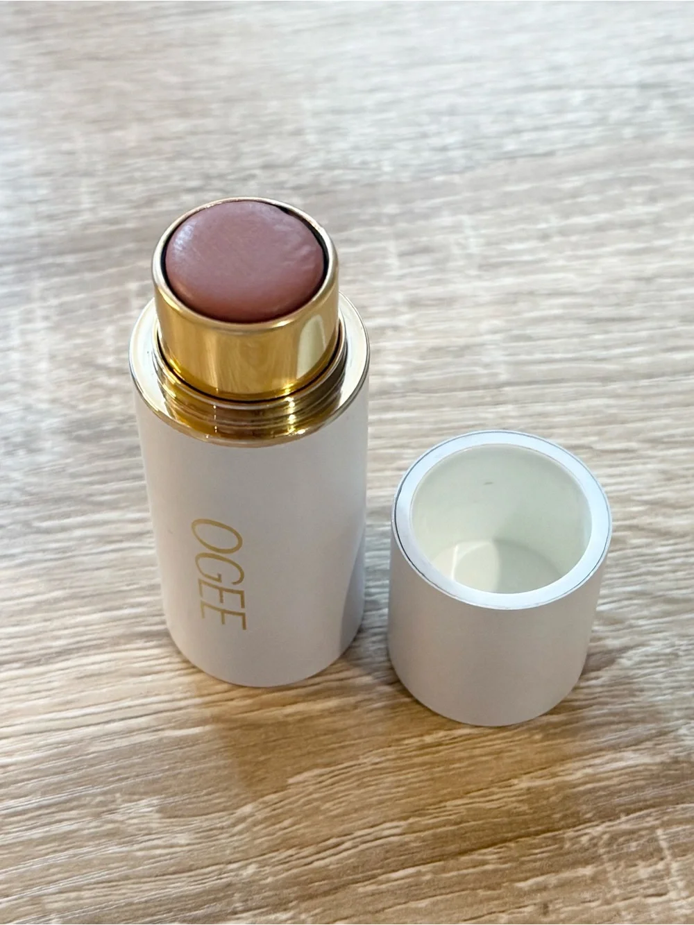 OGEE Sculpted Face Stick in Amber & Topaz